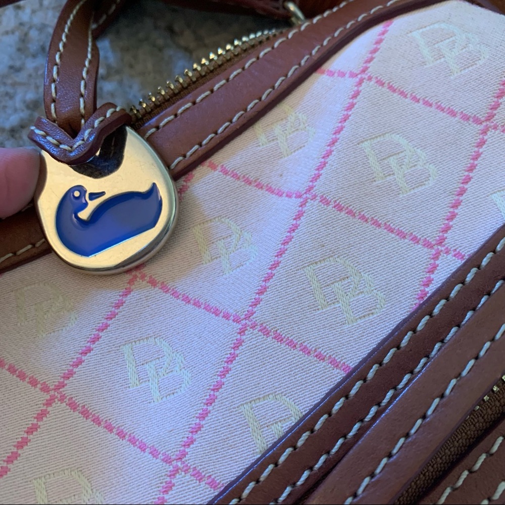 Dooney & Bourke Bag with Matching Wallet - Picture 3 of 12